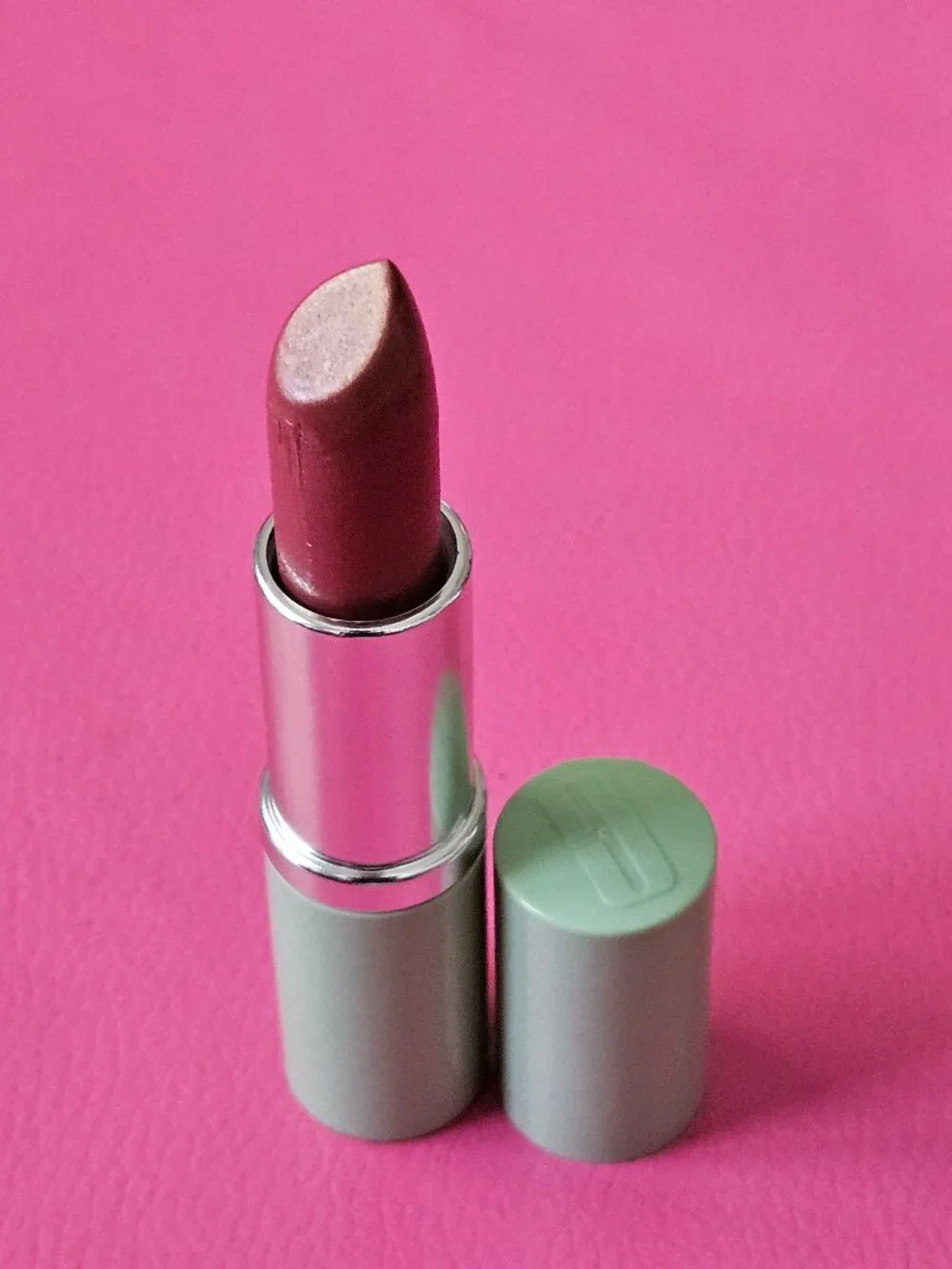 Clinique dramatically different